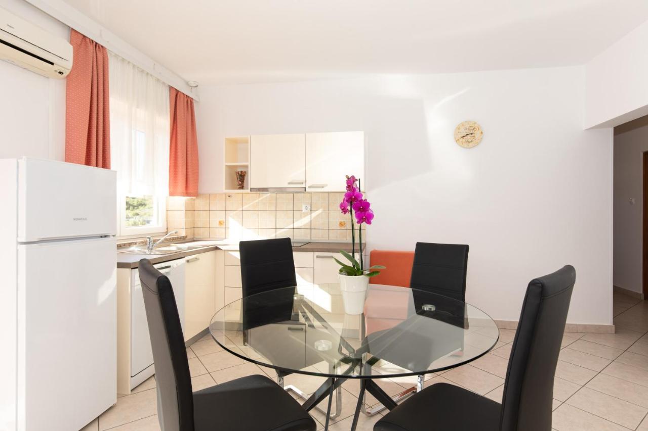 Apartments With Pool Ivana Krk Krk Town Bagian luar foto